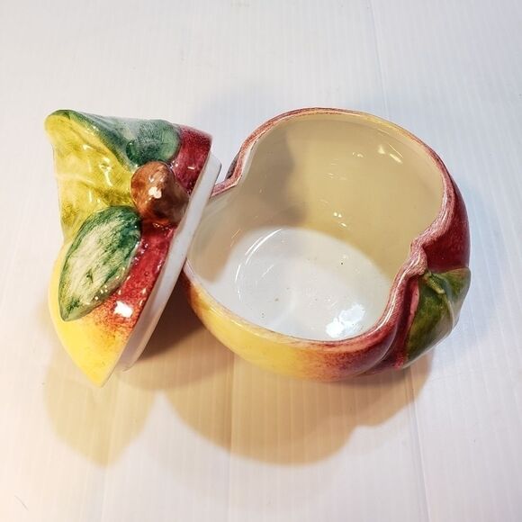 Vietri Apple Shaped Covered Dish Made in Italy - Picture 8 of 11
